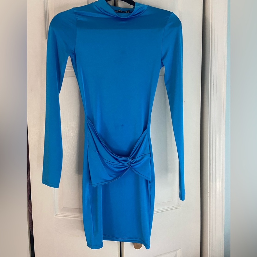 BOOHOO DISCO SLINKY TWIST DETAIL HIGH NECK MINI DRES - Picture 2 of 6